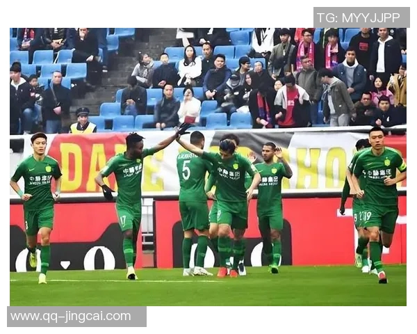 北京国安冬训在海口逐步升温球队状态渐入佳境备战新赛季 北京国安冬训在海口逐步升温球队状态渐入佳境备战新赛季