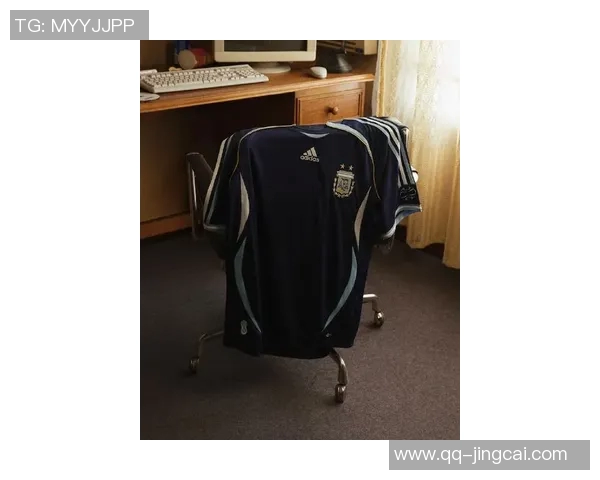 阿迪达斯推出阿根廷06世界杯复刻球衣特别版附梅西19号印字服务 阿迪达斯推出阿根廷06世界杯复刻球衣特别版附梅西19号印字服务